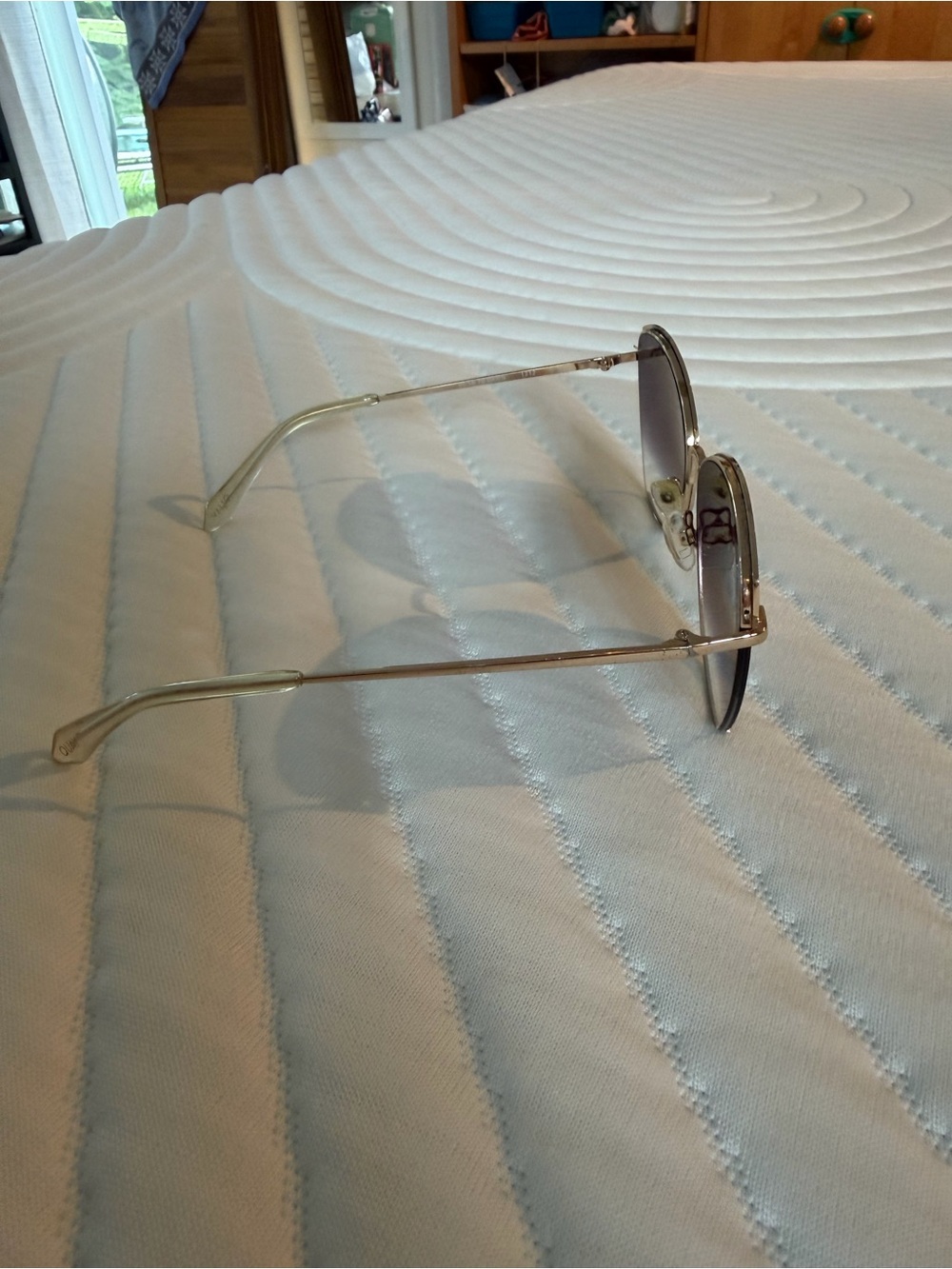 Quay Australia Purple Gradient Cat-Eye Sunglasses with Gold Frame - Picture 3 of 8